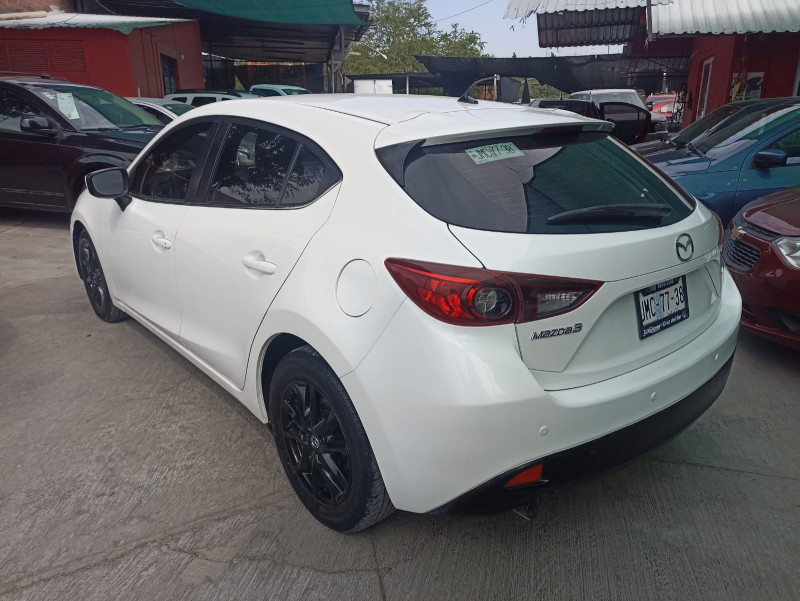 Mazda Mazda 3 i Touring 2015