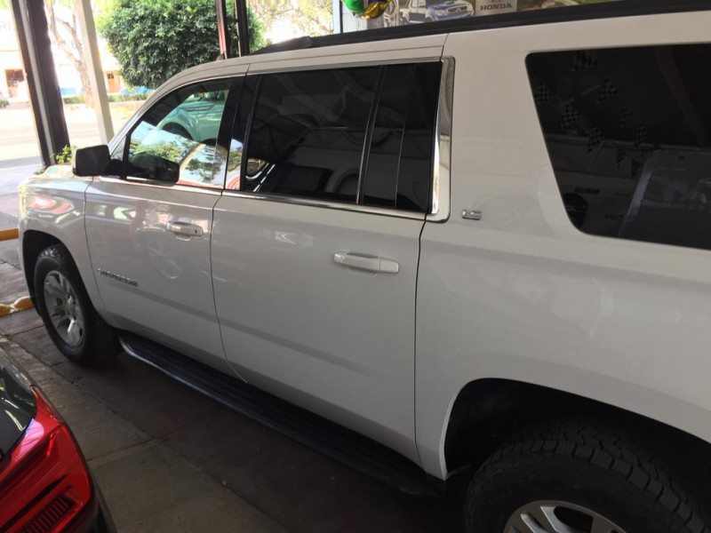 Chevrolet Suburban PAQUETE A 2015