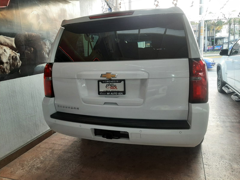 Chevrolet Suburban PAQUETE A 2015