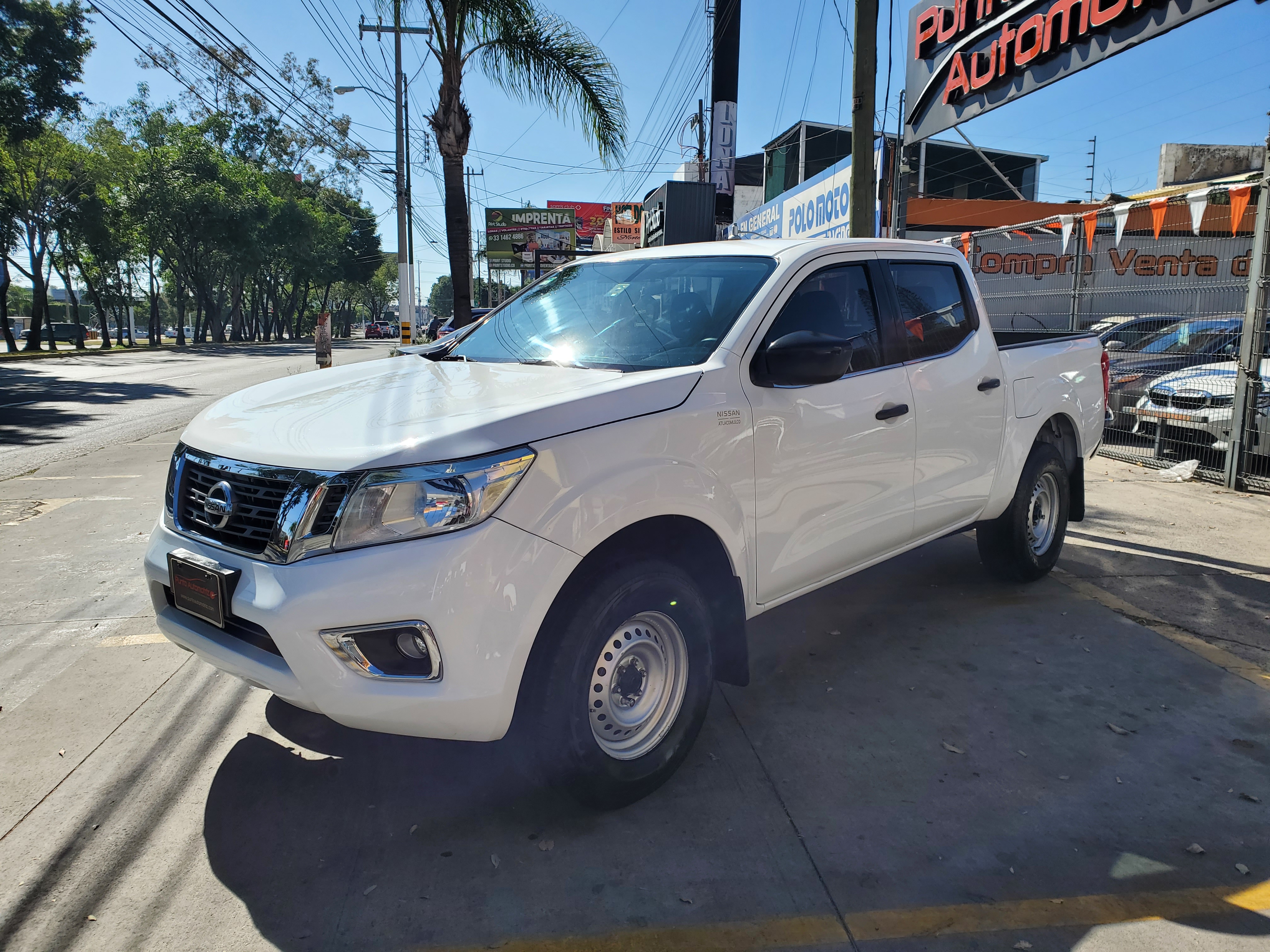 Nissan Np300 NP300 Frontier XE 2018