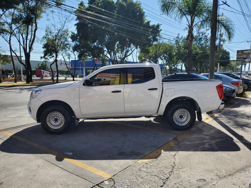 Nissan Np300 NP300 Frontier XE 2018