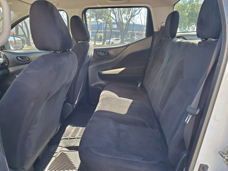 Nissan Np300 NP300 Frontier XE 2018