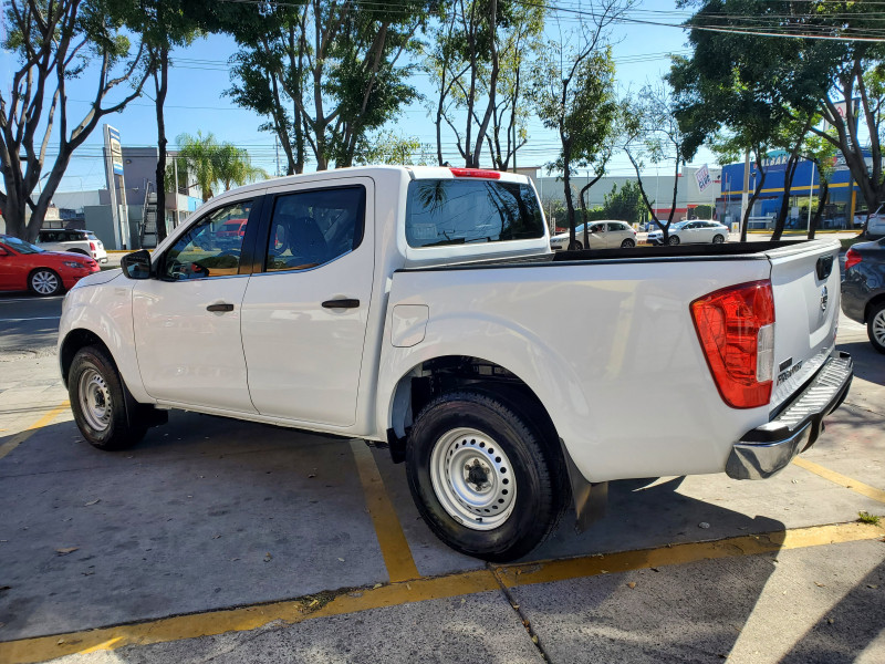 Nissan Np300 NP300 Frontier XE 2018