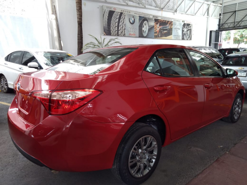 Toyota Corolla BASE SEDAN 2017