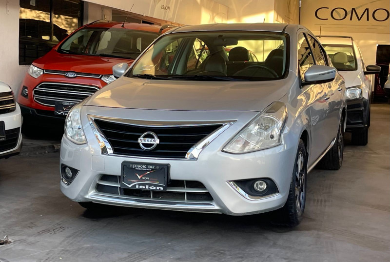 Nissan Versa Exclusive 2016