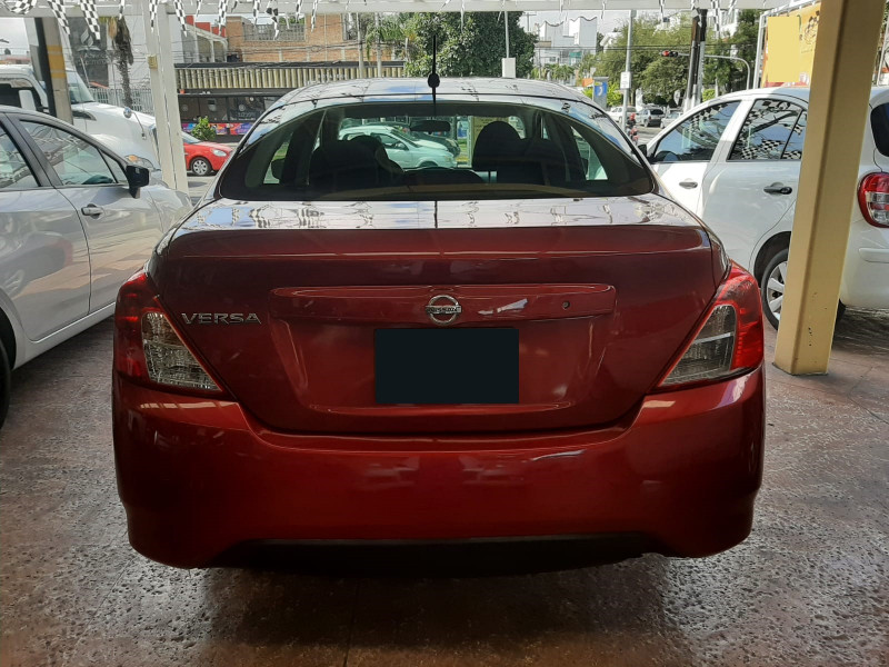 Nissan Versa Sense 2019