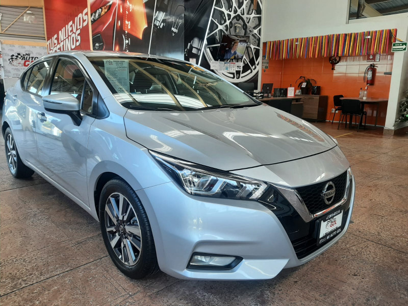 Nissan Versa Advance 2020