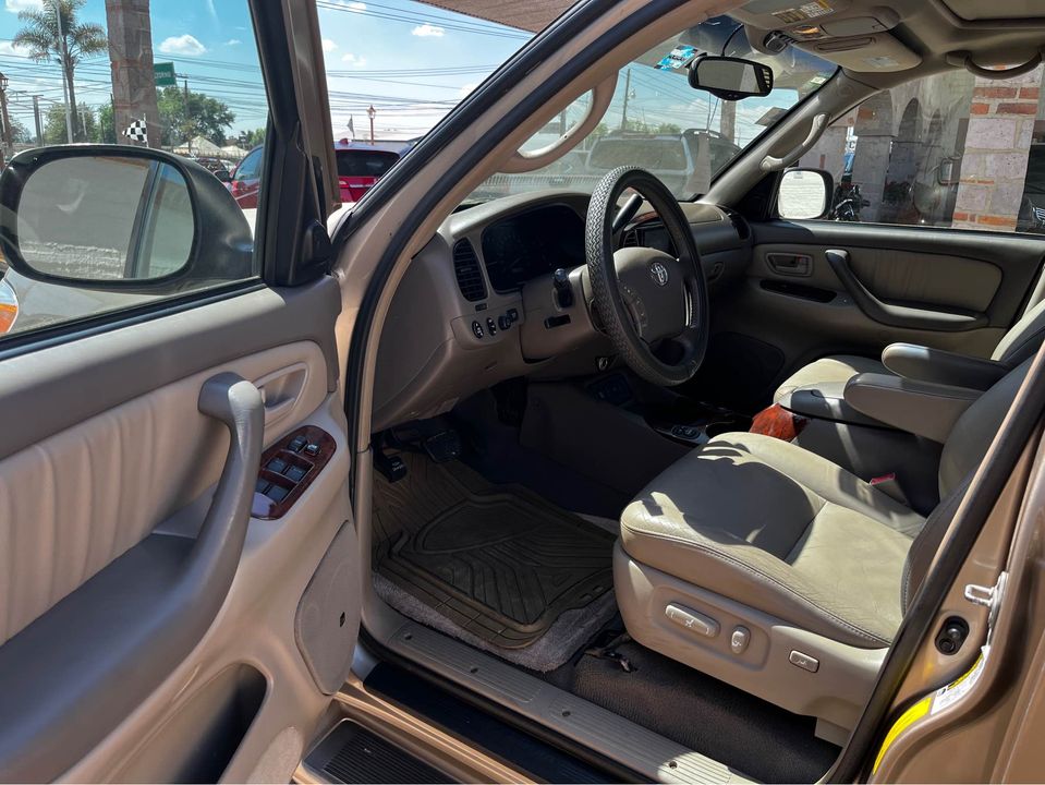 Toyota Sequoia LIMITED 2005