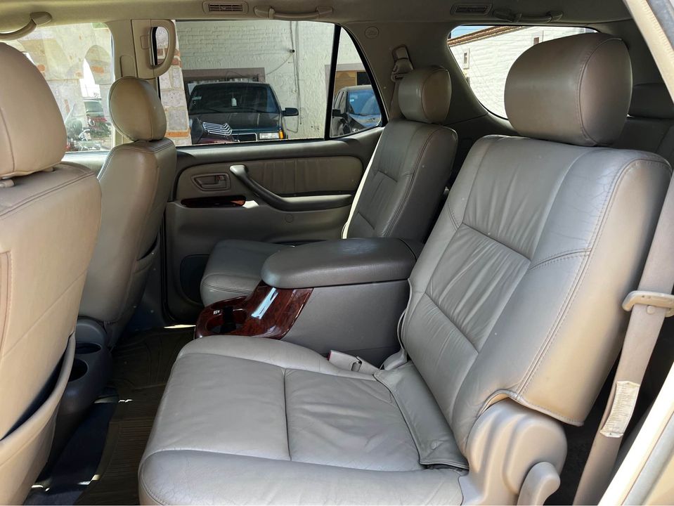 Toyota Sequoia LIMITED 2005