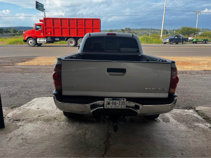 Toyota Tacoma SUPER CAB 4X4 2005