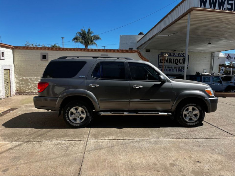 Toyota Sequoia LIMITED 2005