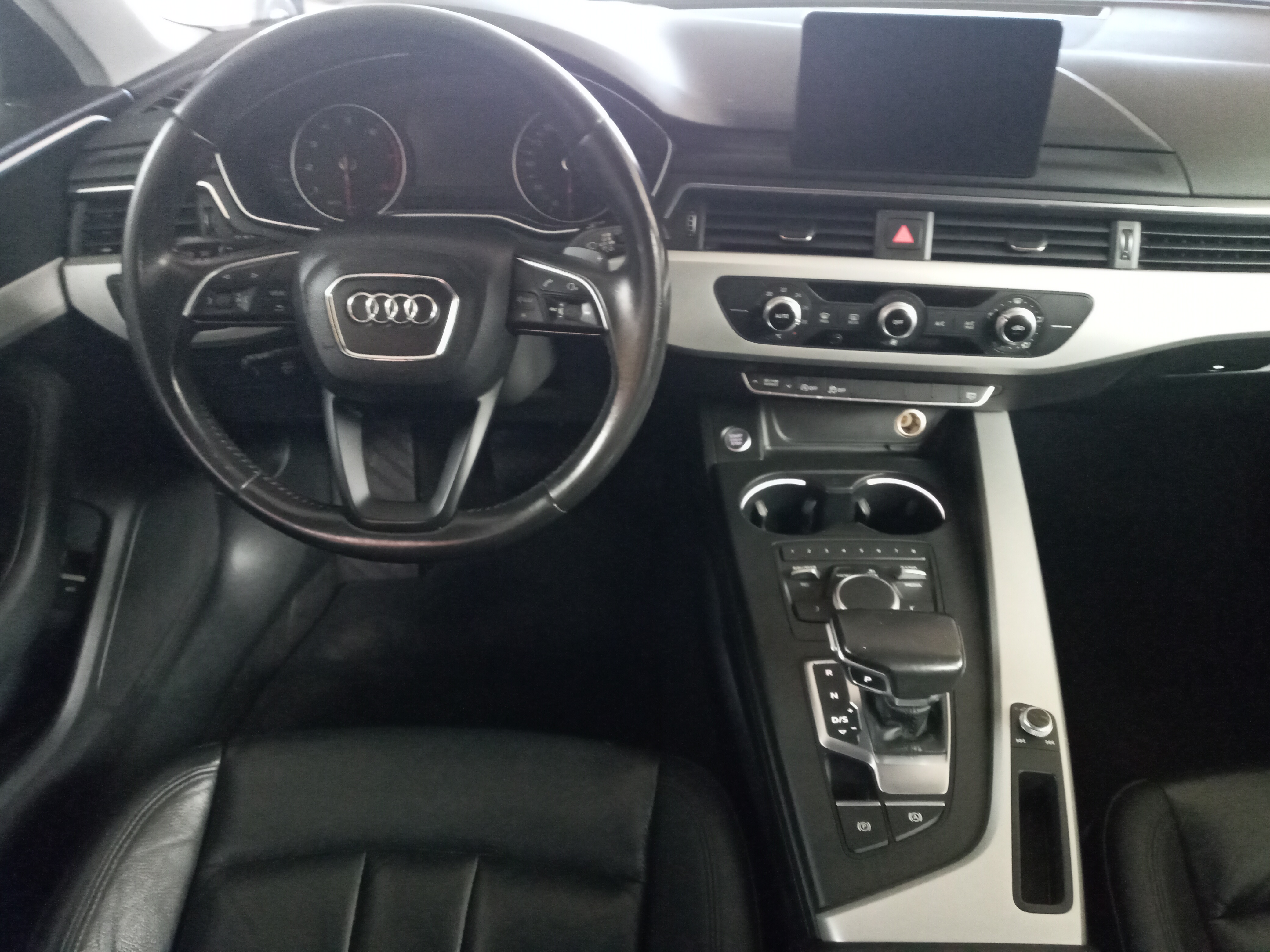 Audi A4 TFSI S TRONIC 2017