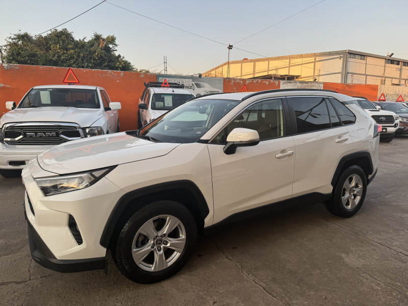 Toyota RAV4 XLE AWD 2020