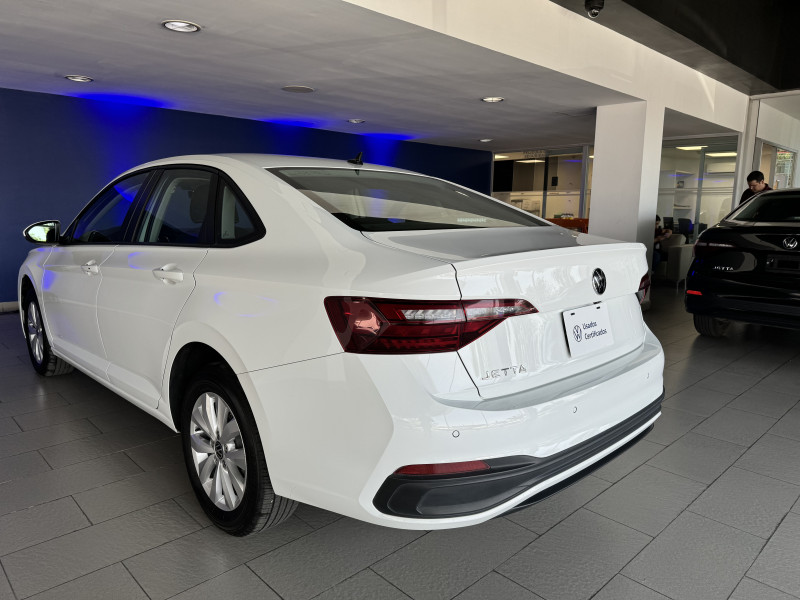 Volkswagen Jetta TRENDLINE 2023