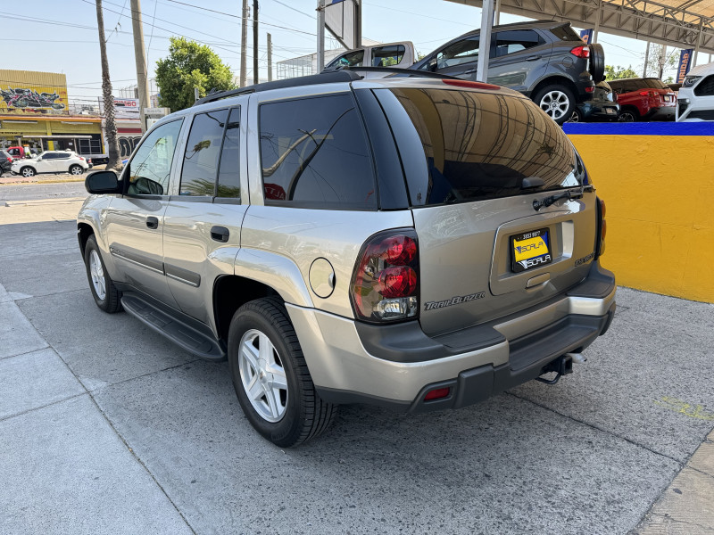 Chevrolet Trailblazer LT V6 4.2L 2002