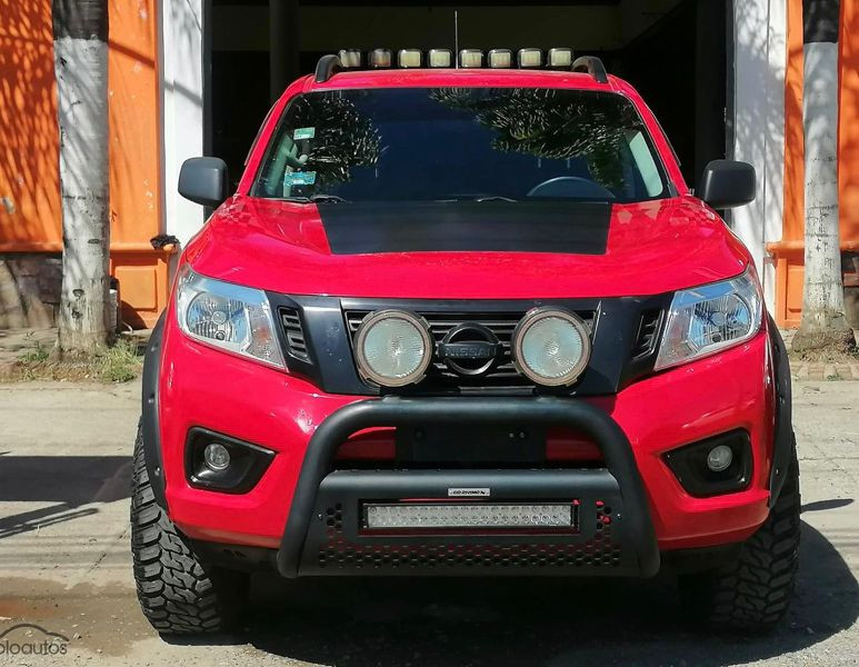 Nissan Np300 Equipo extra 2019