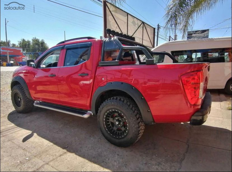 Nissan Np300 Equipo extra 2019